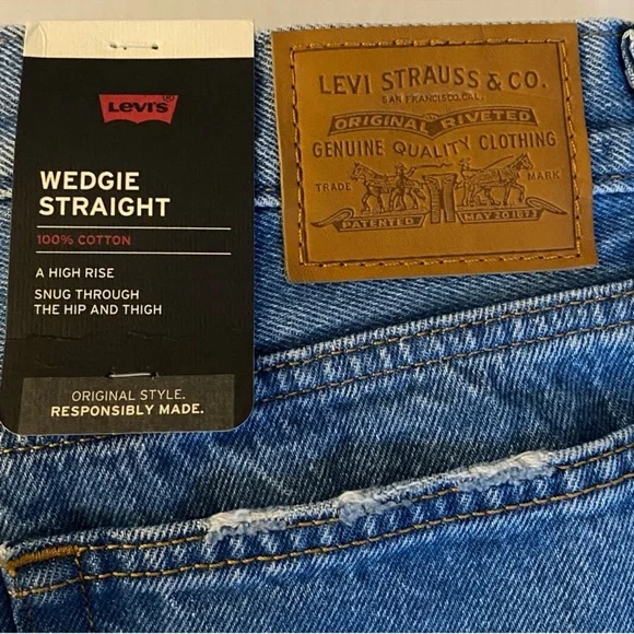 Levi's wedgie straight women’s classic high rise medium blue straight jeans NWT - Picture 2 of 12